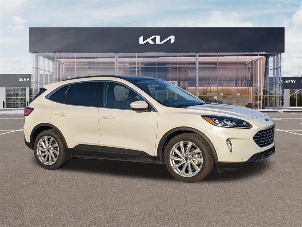 2021 Ford Escape Titanium