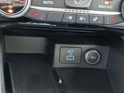 2021 Ford Escape Hybrid Titanium