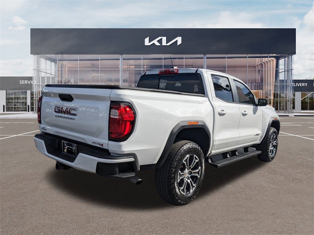 2023 GMC Canyon AT4