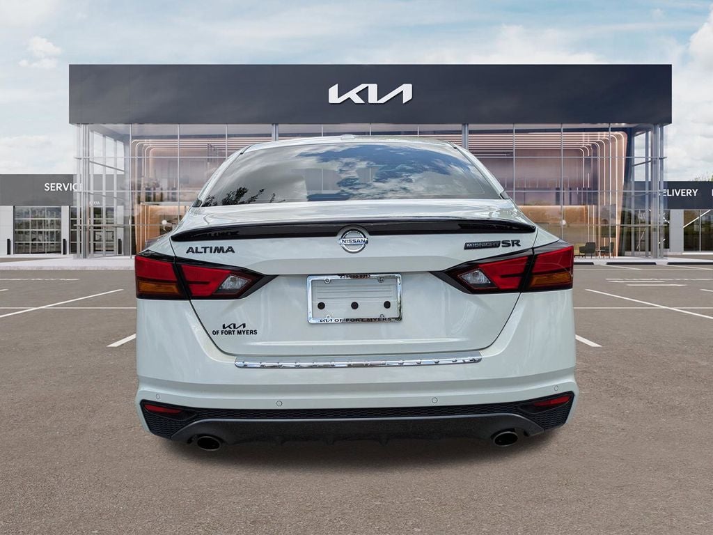 2022 Nissan Altima 2.5 SR