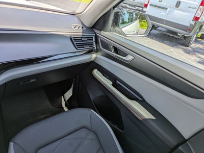 2024 Volkswagen Atlas 2.0T Peak Edition SEL