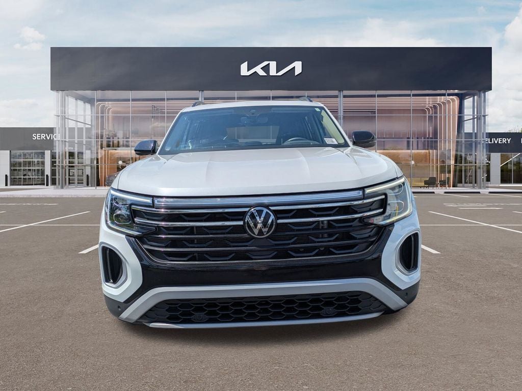 2024 Volkswagen Atlas 2.0T Peak Edition SEL