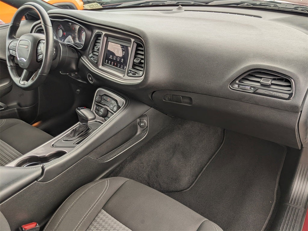 2022 Dodge Challenger SXT