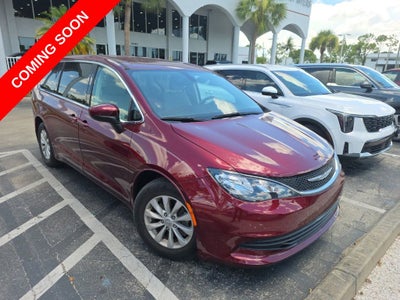 2017 Chrysler Pacifica Touring