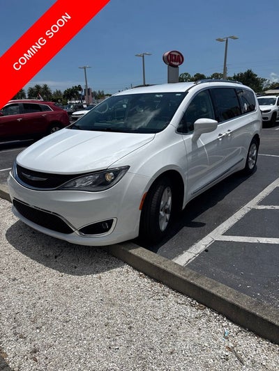 2018 Chrysler Pacifica Touring L Plus