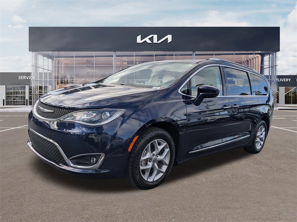 2018 Chrysler Pacifica Touring L Plus