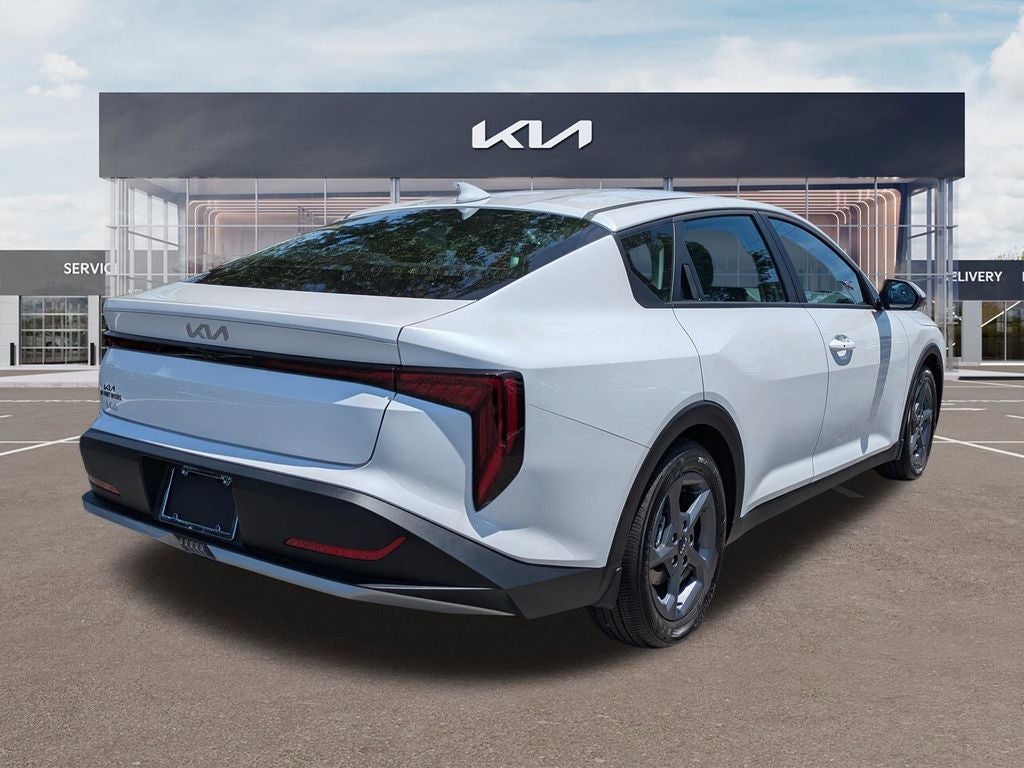 2025 Kia K4 LXS