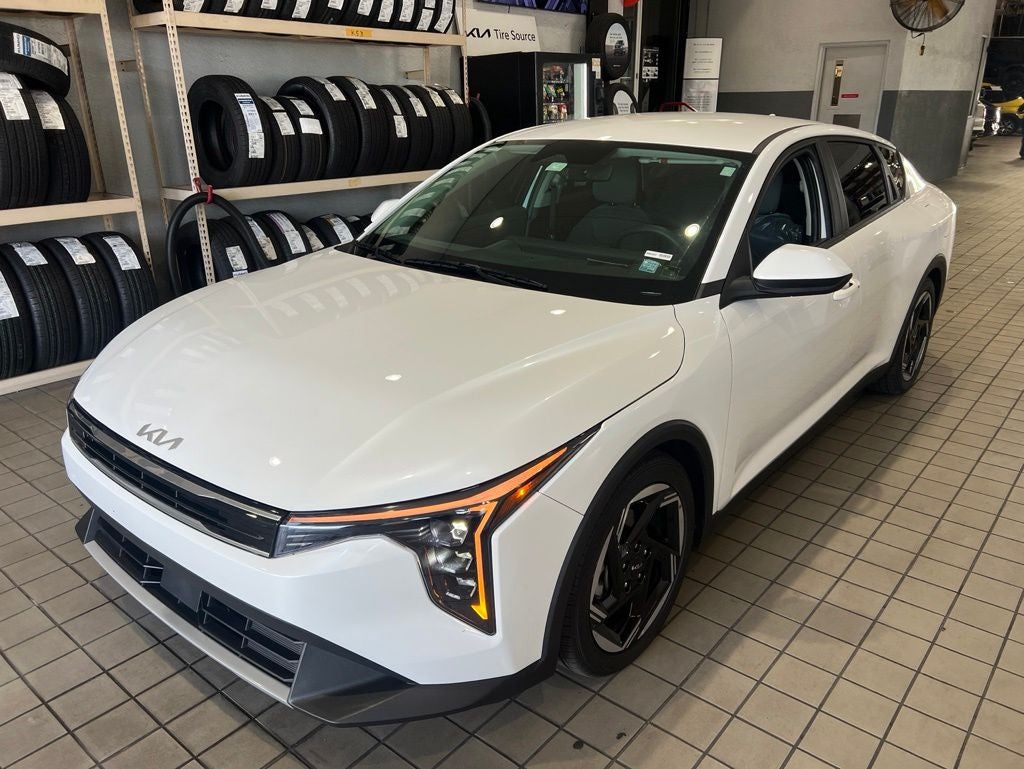 2025 Kia K4 EX