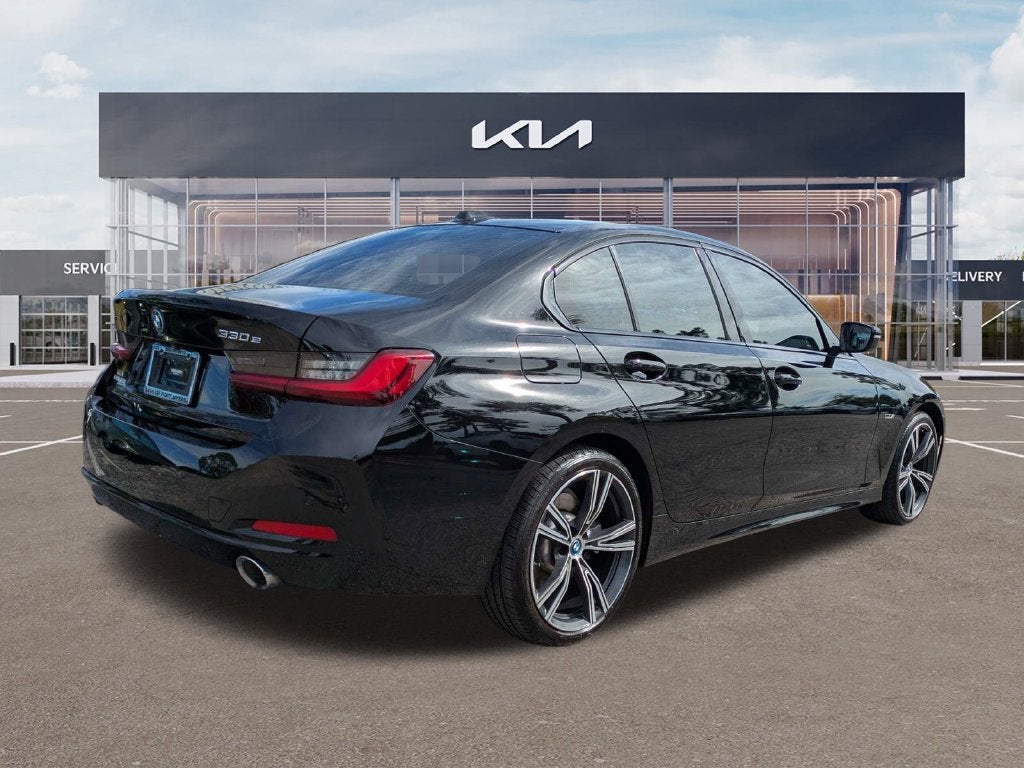 2023 BMW 3 Series 330e xDrive