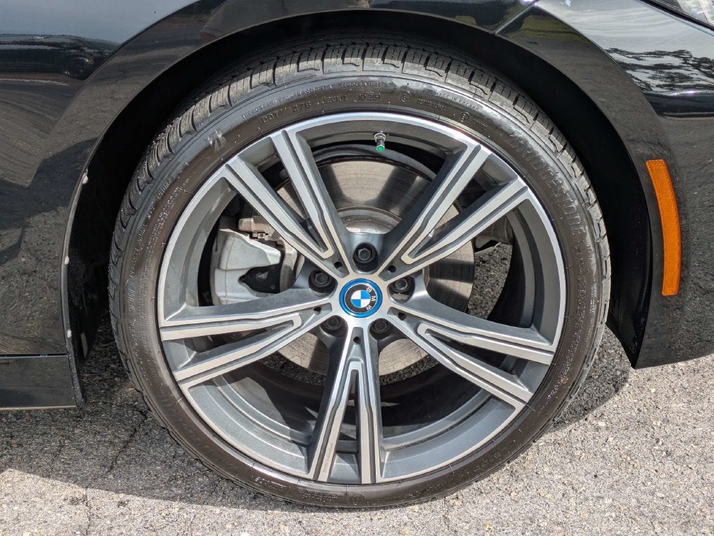 2023 BMW 3 Series 330e xDrive
