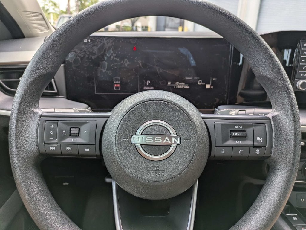 2025 Nissan Kicks S