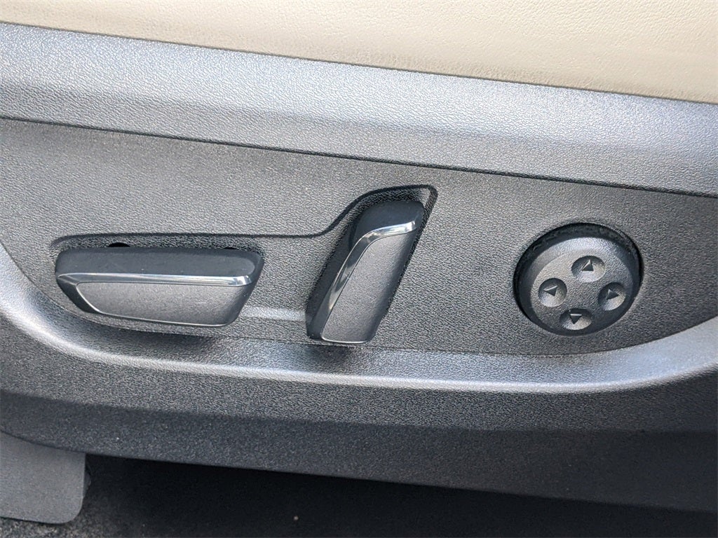 2023 INFINITI QX50 Sensory