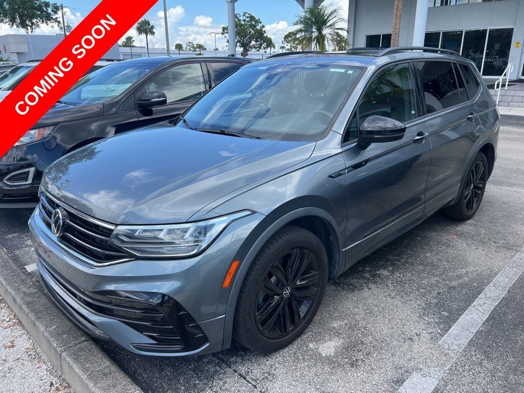 2022 Volkswagen Tiguan 2.0T SE R-Line Black's photo