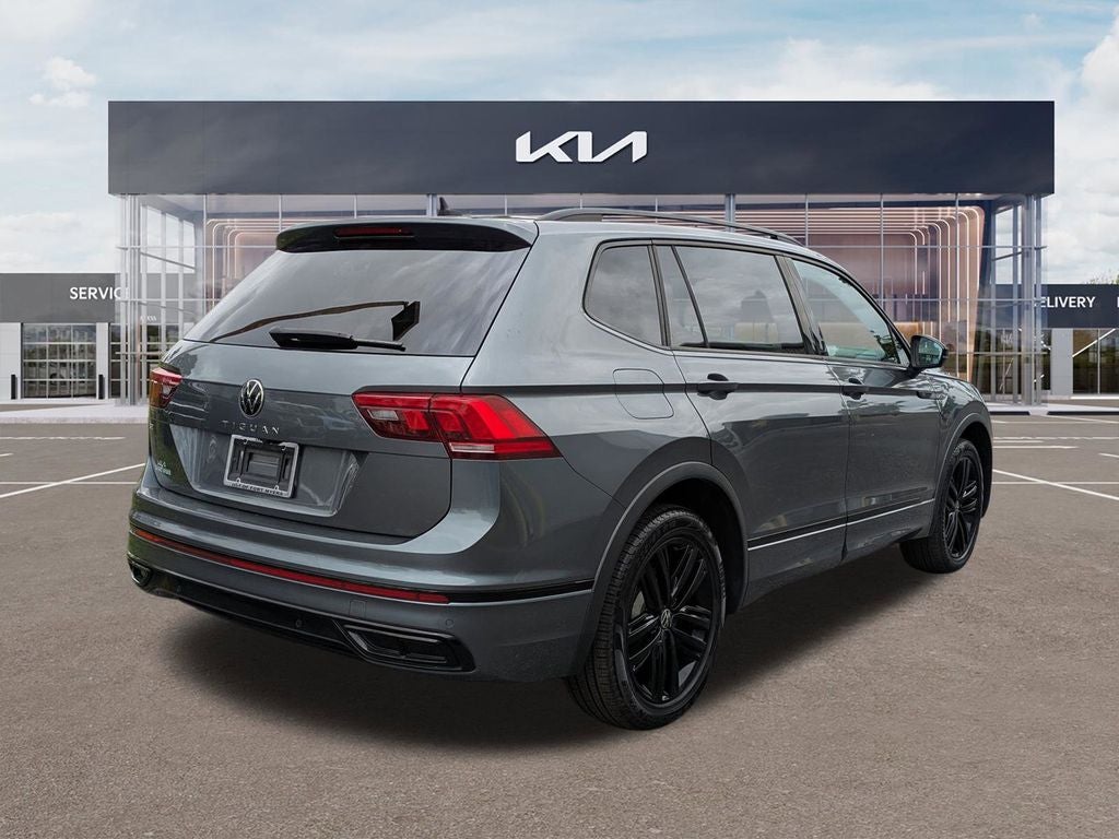 2022 Volkswagen Tiguan 2.0T SE R-Line Black