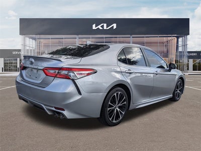 2019 Toyota Camry SE