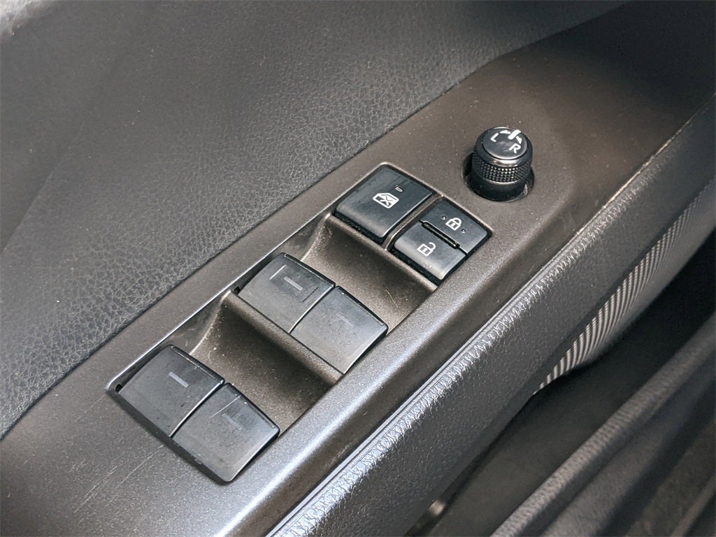 2021 Toyota Camry Hybrid LE