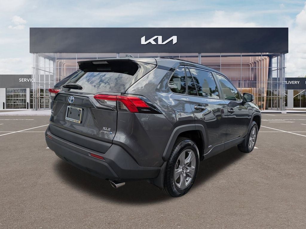 2024 Toyota RAV4 Hybrid XLE