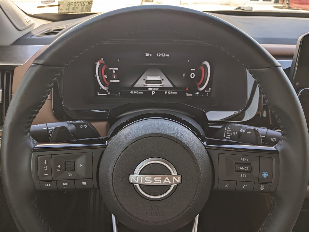 2024 Nissan Pathfinder Platinum