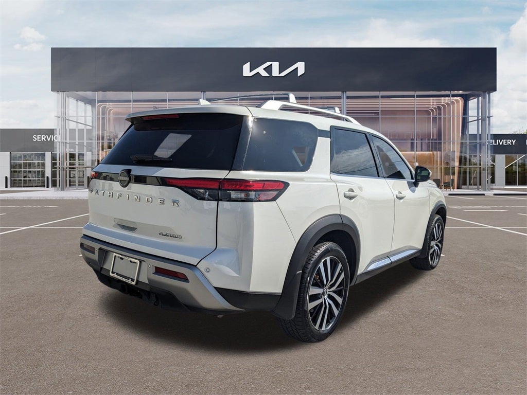2024 Nissan Pathfinder Platinum