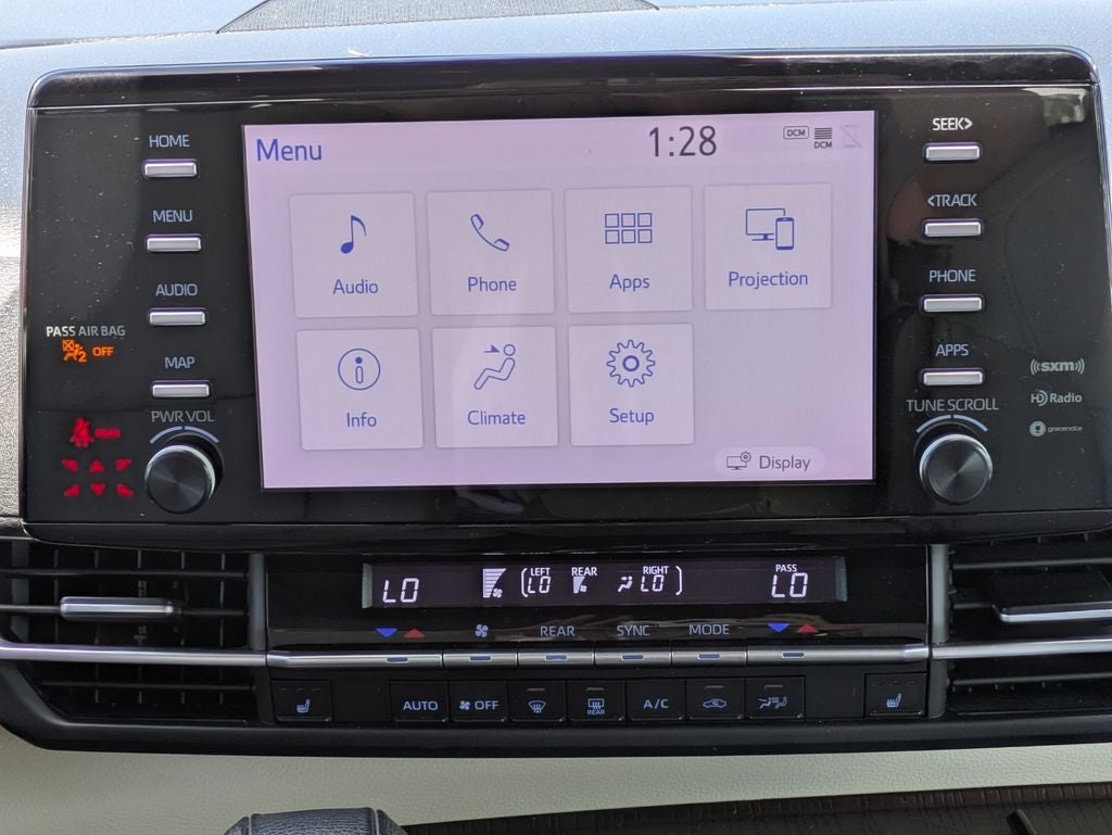 2022 Toyota Sienna XLE 8 Passenger
