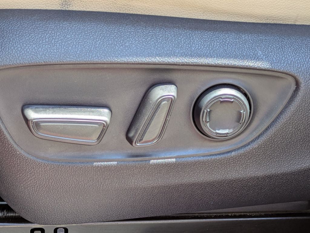2022 Toyota Sienna XLE 8 Passenger