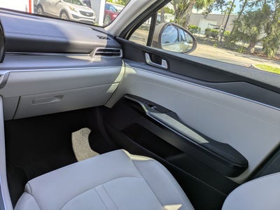 2022 Kia K5 LXS