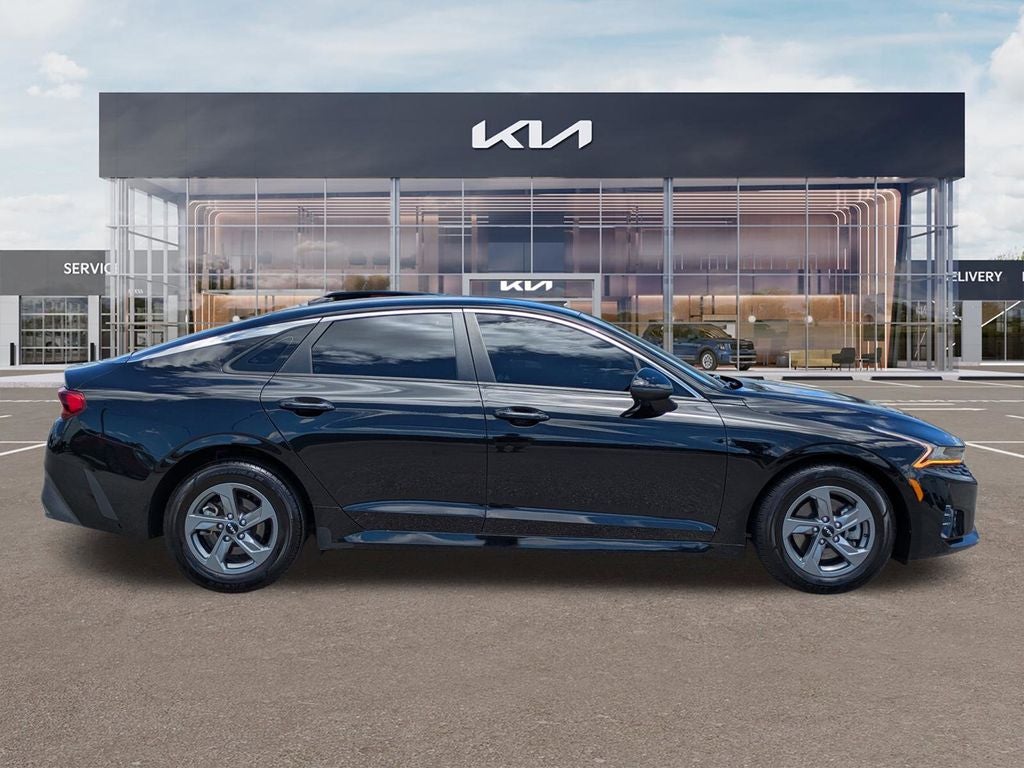 2022 Kia K5 LX