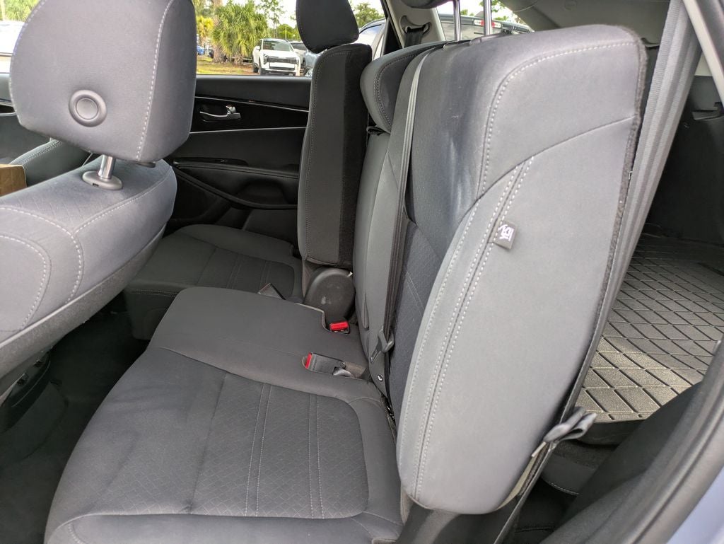 2019 Kia Sorento S