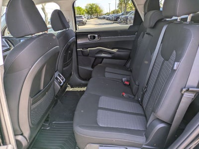 2025 Kia Sorento LX