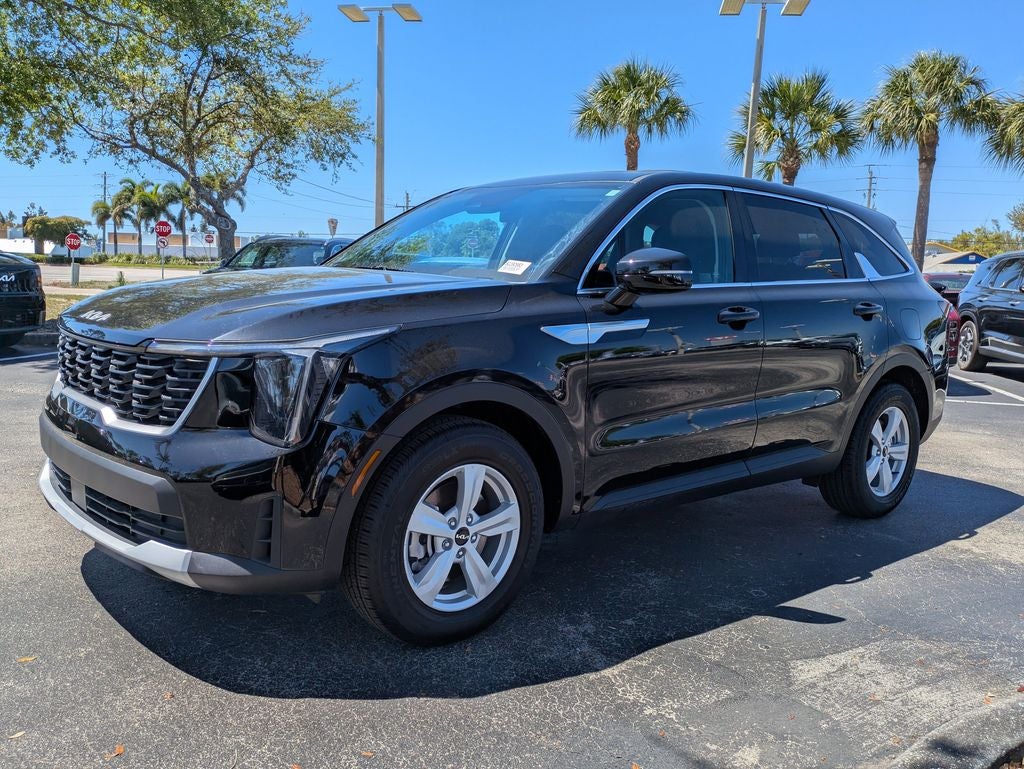 2025 Kia Sorento LX
