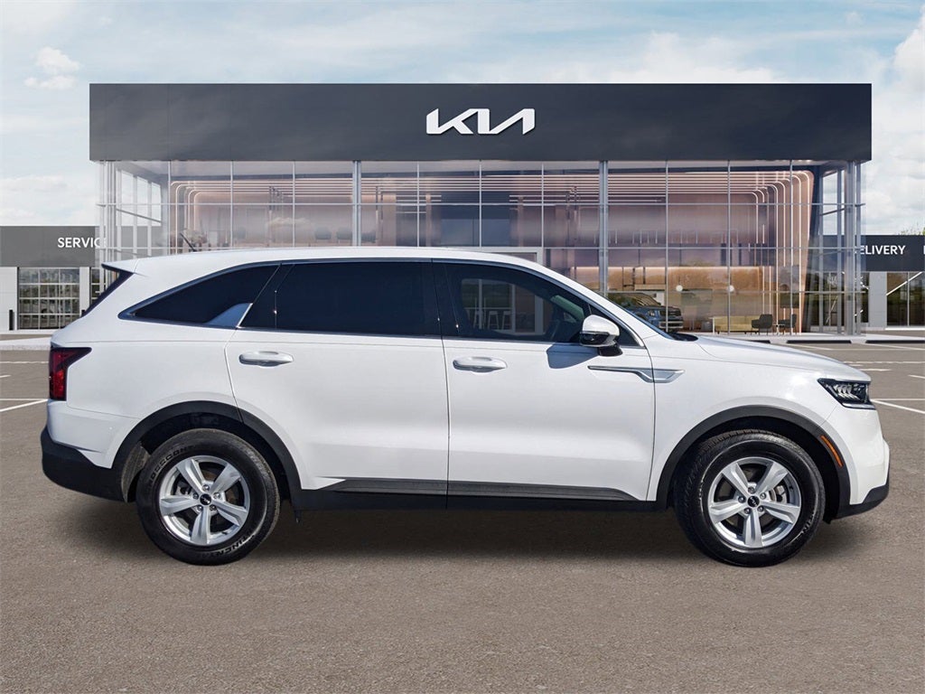 2023 Kia Sorento LX