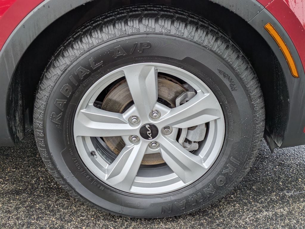 2023 Kia Sorento LX