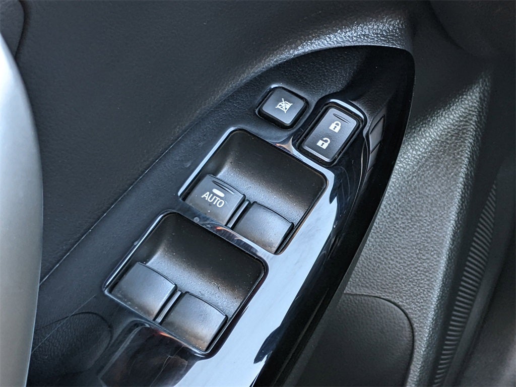 2024 Mitsubishi Eclipse Cross LE