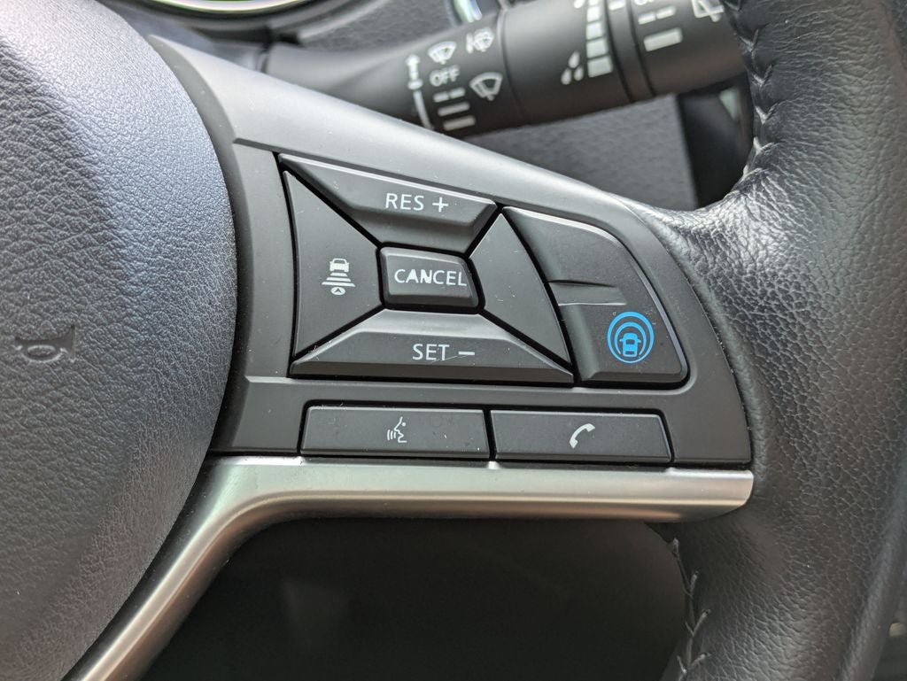 2022 Nissan Rogue Sport SL