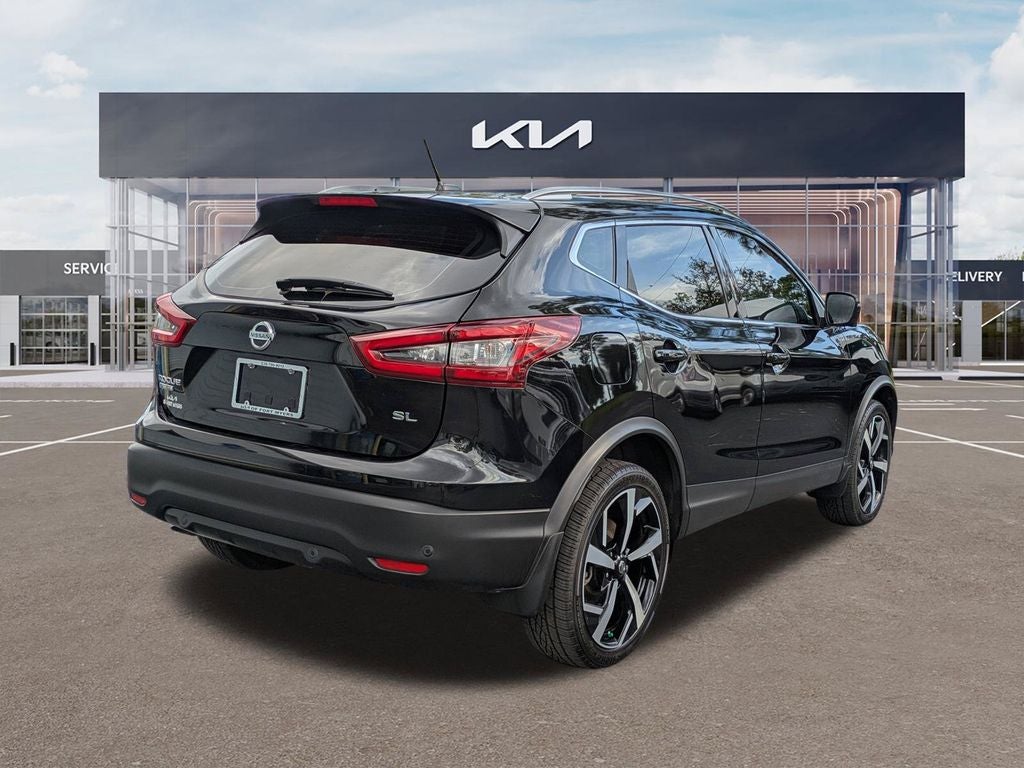 2022 Nissan Rogue Sport SL