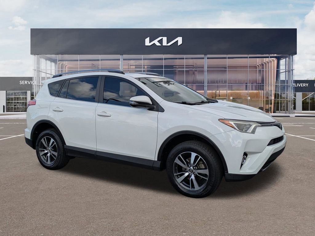 2018 Toyota RAV4 XLE