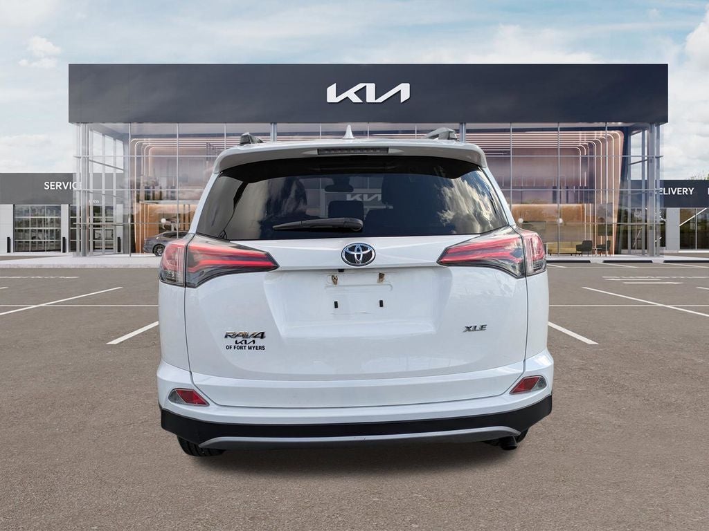 2018 Toyota RAV4 XLE