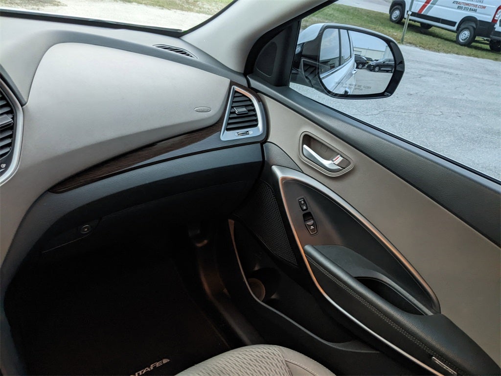 2018 Hyundai Santa Fe SE