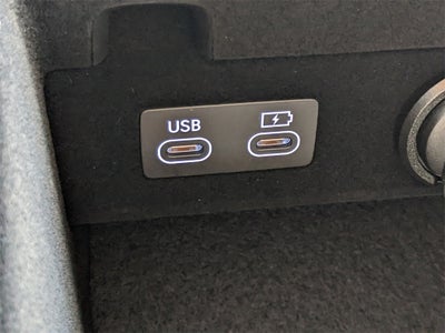 2025 Genesis G80 2.5T