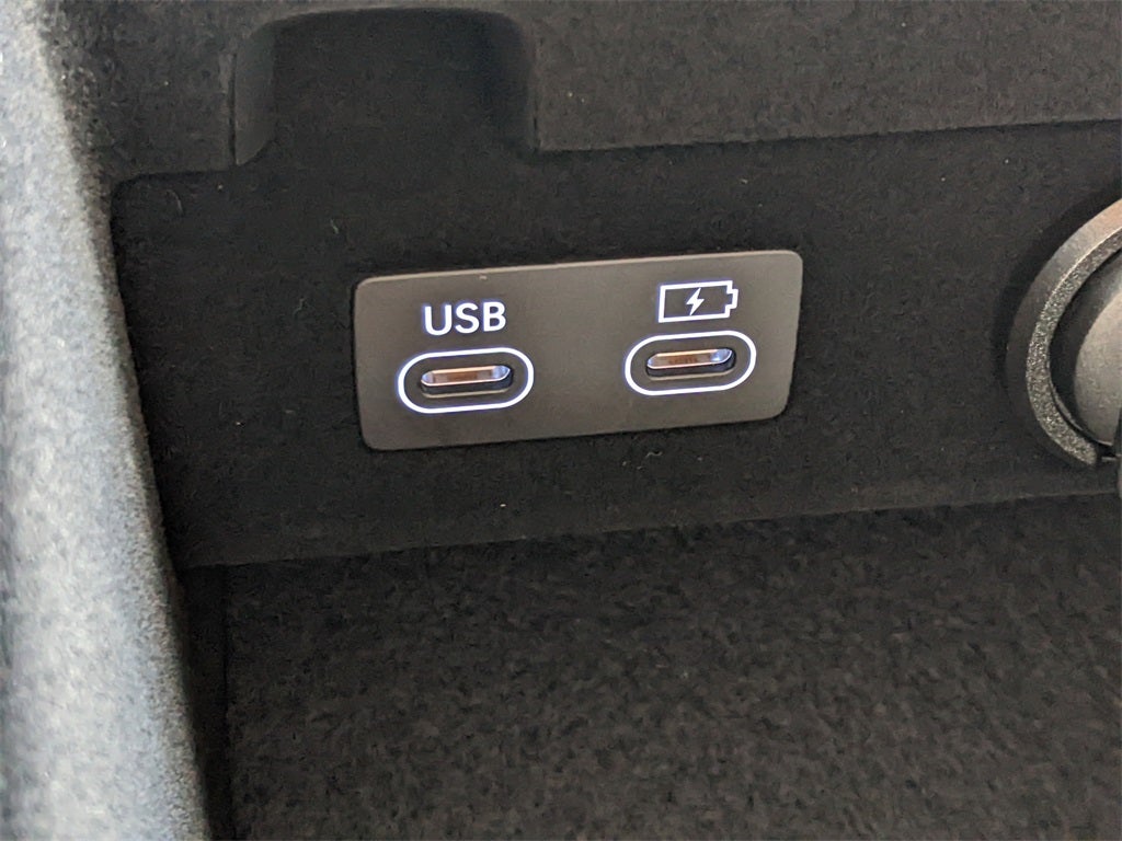 2025 Genesis G80 2.5T