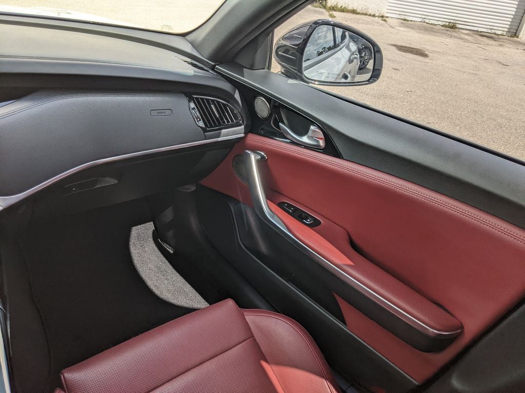 2023 Kia Stinger GT-Line