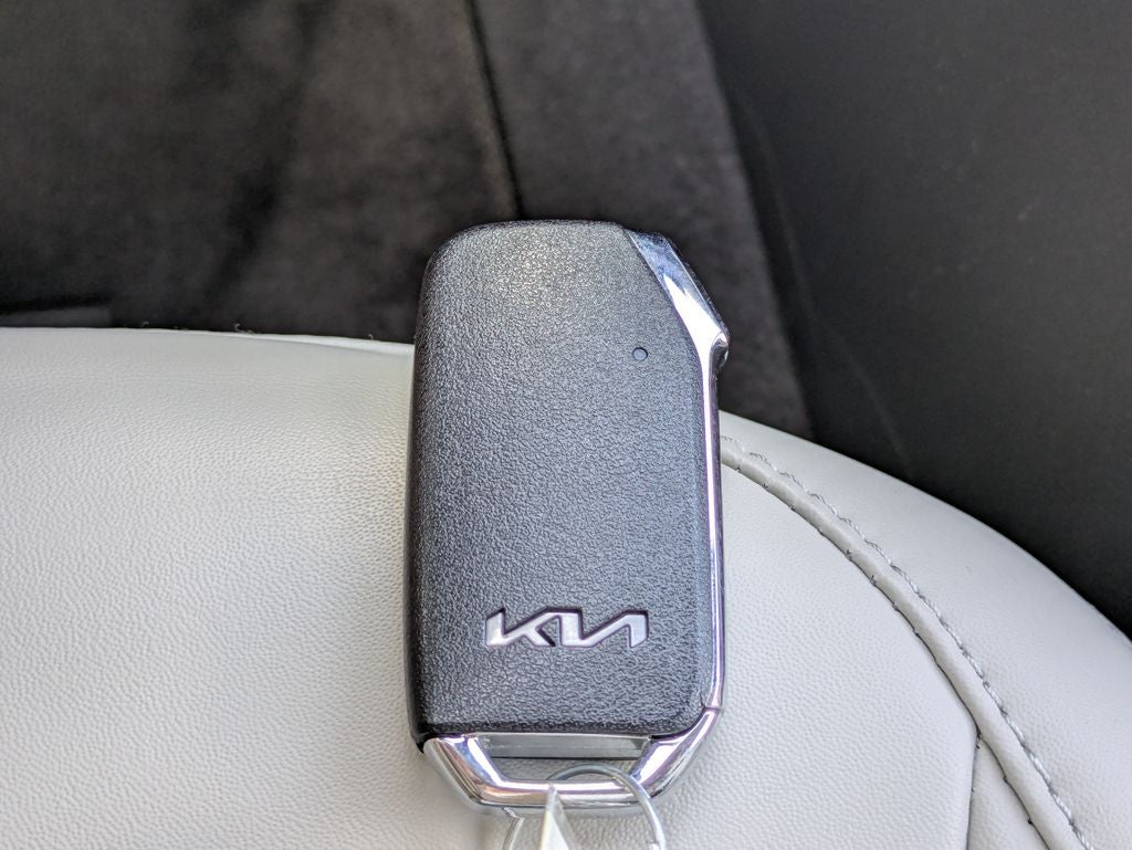 2023 Kia Niro EX