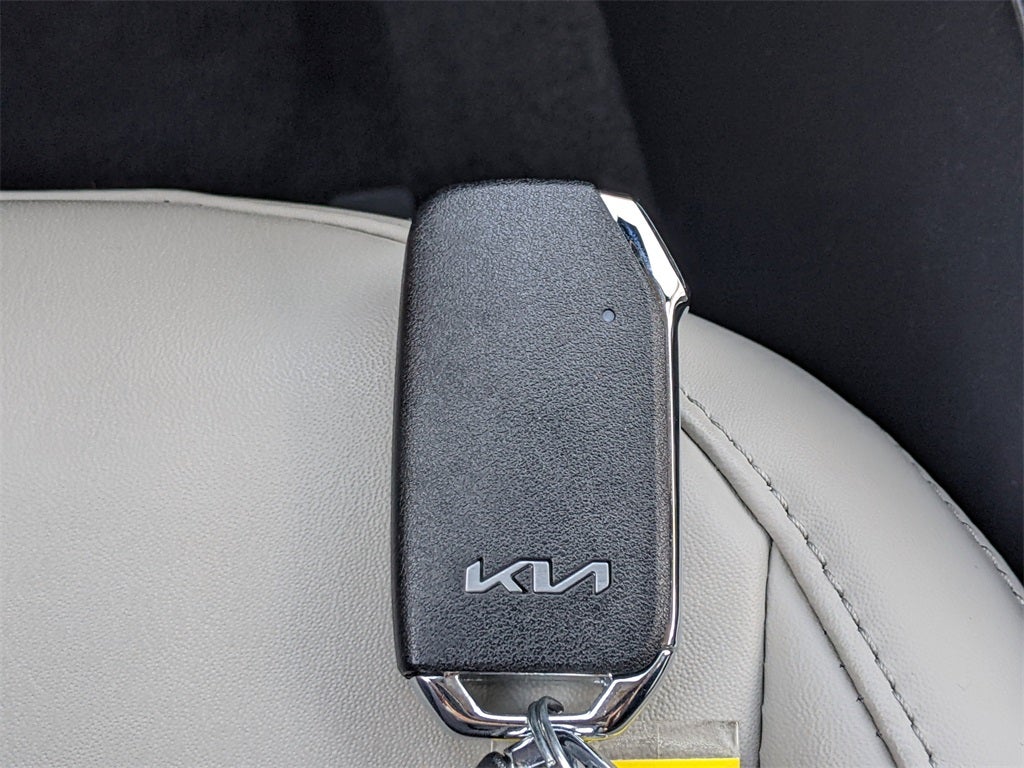 2024 Kia Niro EX Touring