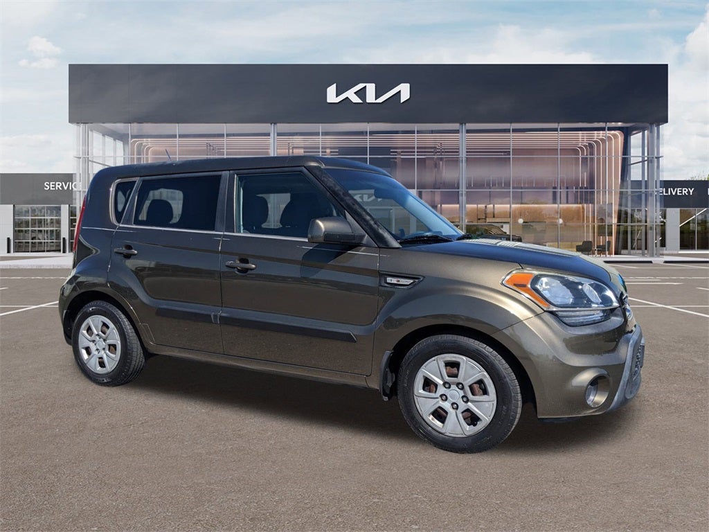 Used 2013 Kia Soul Base with VIN KNDJT2A5XD7564270 for sale in Fort Myers, FL
