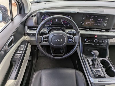 2024 Kia Carnival LX