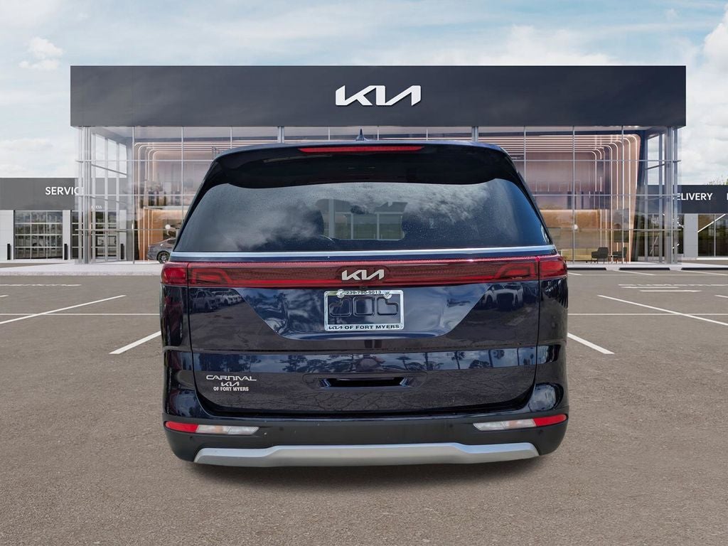 2024 Kia Carnival LX
