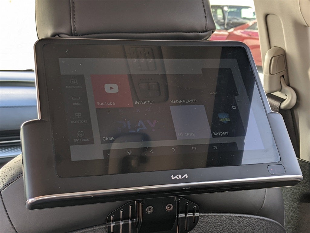 2023 Kia Carnival LX