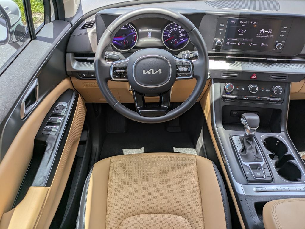 2023 Kia Carnival LX Seat Package