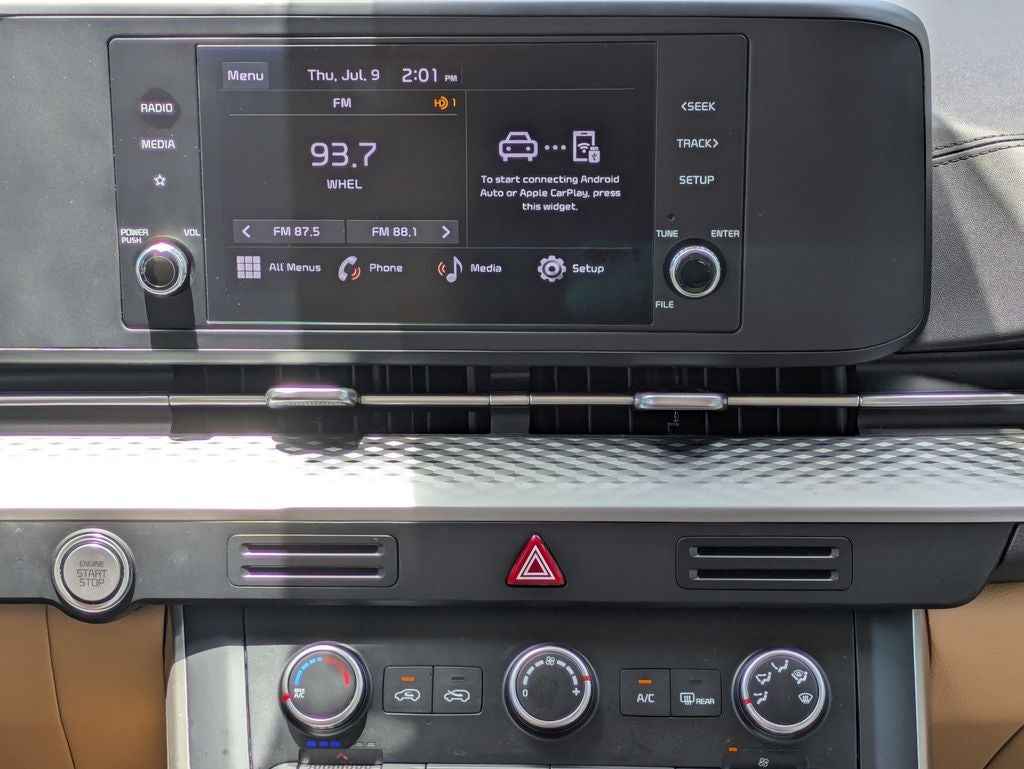 2023 Kia Carnival LX Seat Package