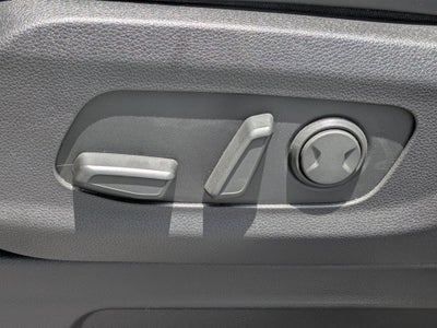 2023 Kia Carnival LX Seat Package